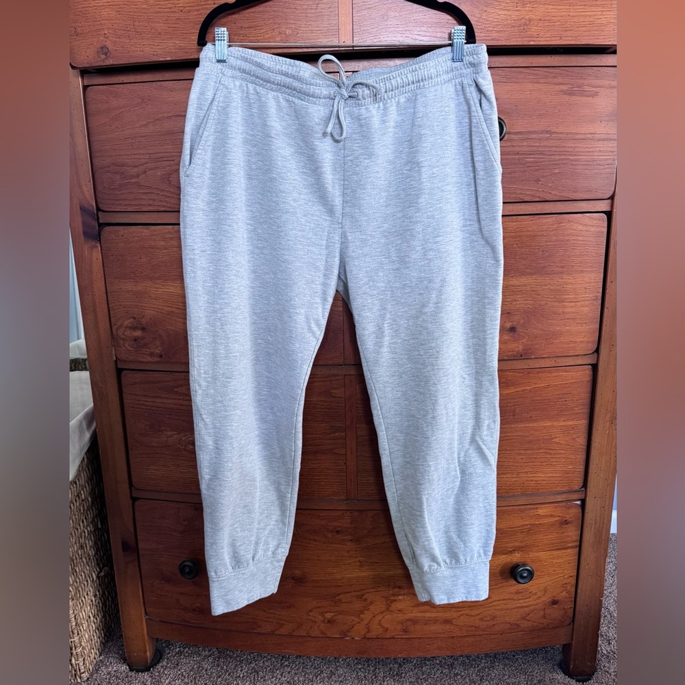 Vineyard Vines Light Gray Women’s Jogger Sweatpants
